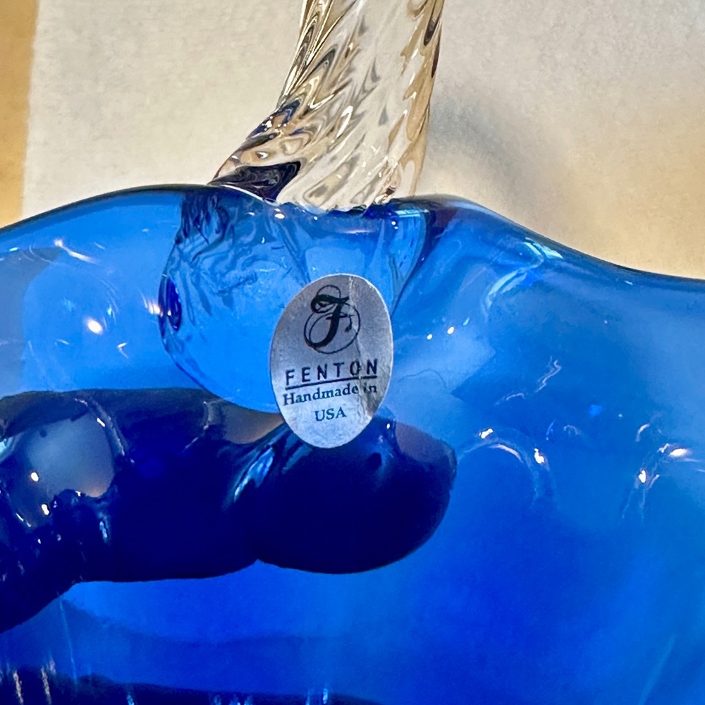 Cobalt blue signed Tom Fenton 02 glass basket. - Picture 9 of 9